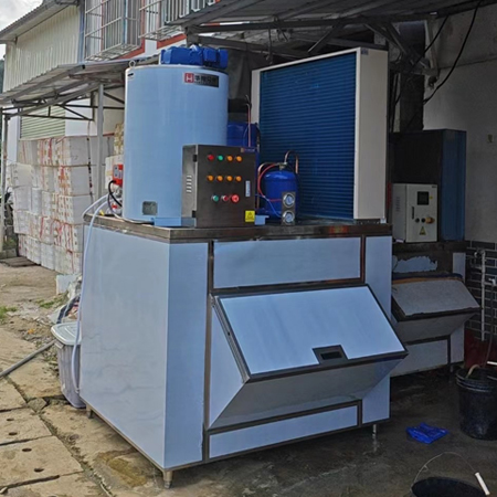 3吨片冰机交付广东某海鲜批发